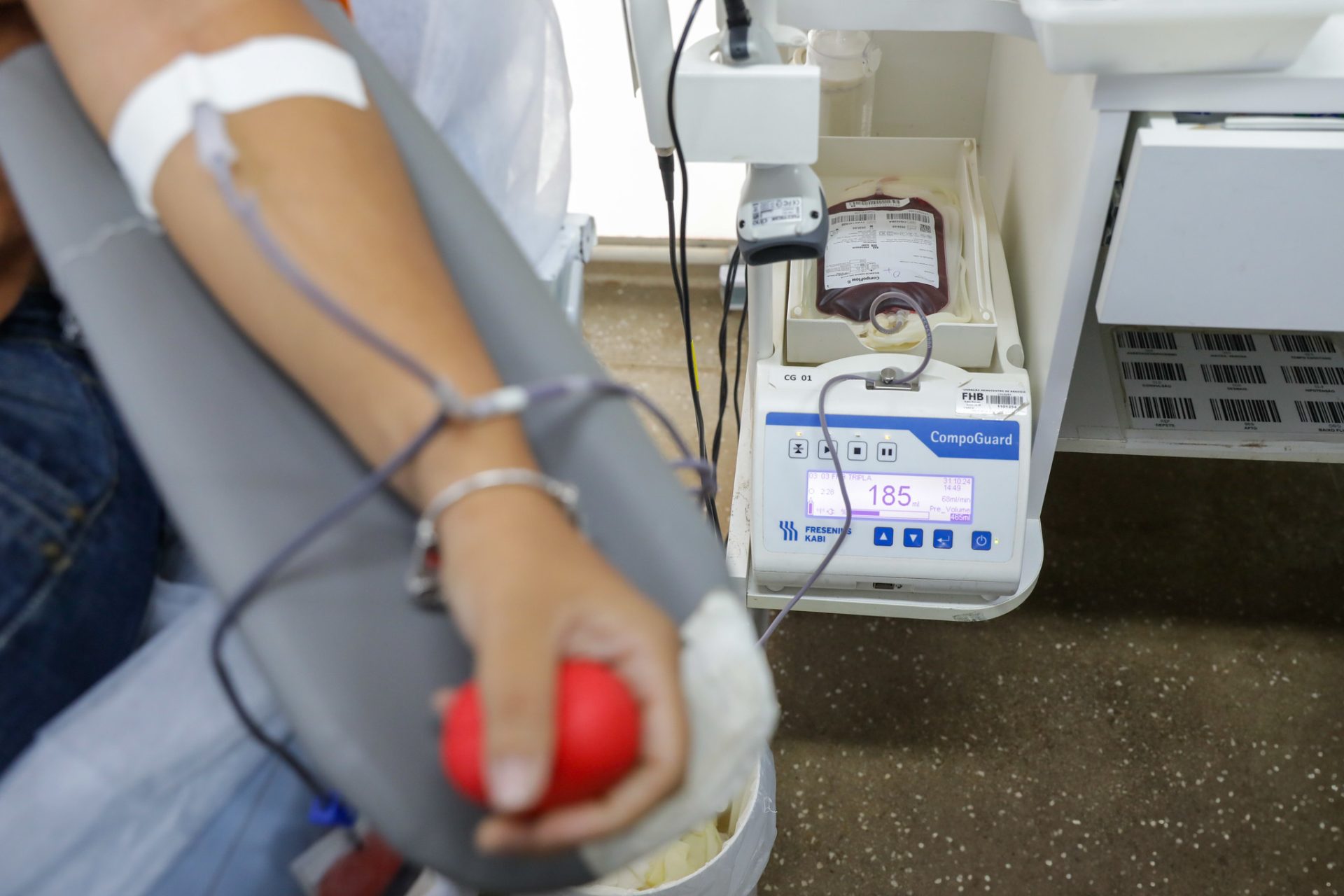 Capa da notícia: Hemocentro de Brasília bate recorde no Dia Nacional do Doador de Sangue
