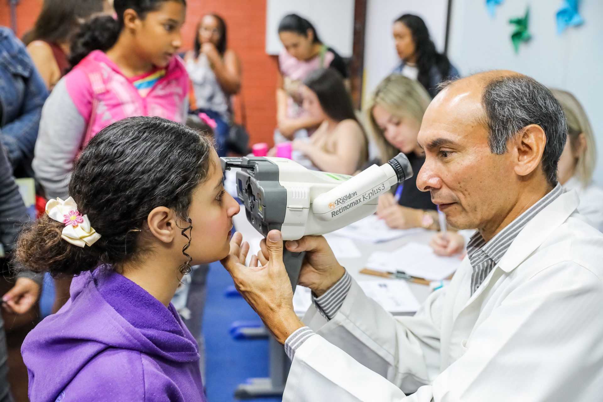 Capa da notícia: Projeto vai levar saúde aos olhos de alunos da rede pública do Distrito Federal