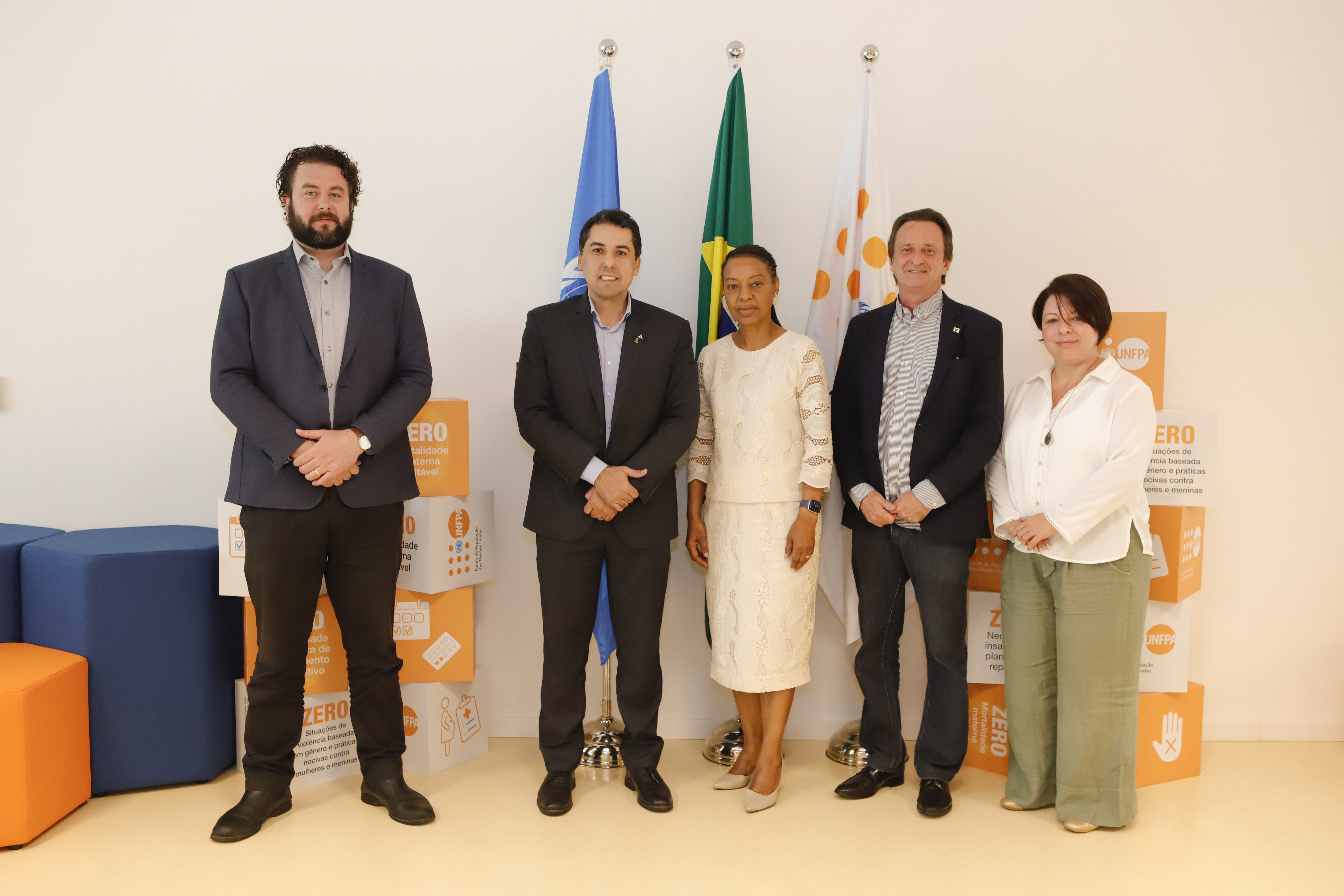 Capa da notícia: Secretaria de Saúde e UNFPA discutem cooperação em bem-estar reprodutivo de jovens do DF
