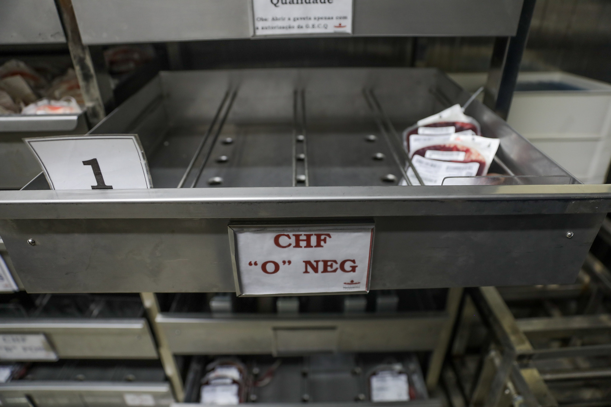 Capa da notícia: Hemocentro adota senha preferencial até o dia 23 para doadores de sangue O negativo