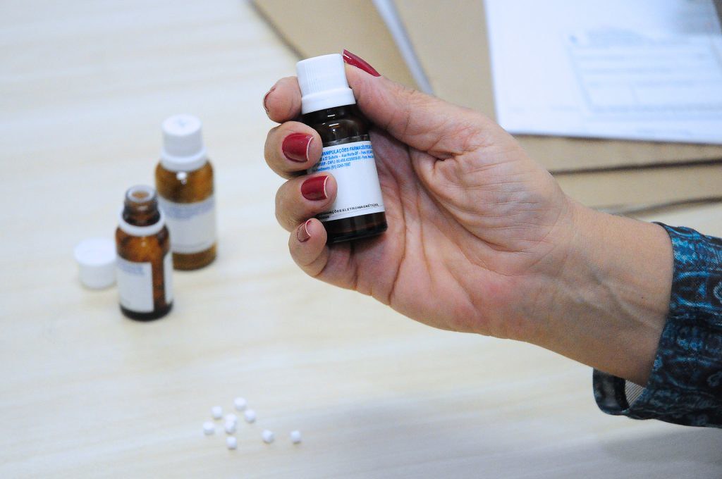 Capa da notícia: Homeopatia contribui para integralidade do cuidado em saúde