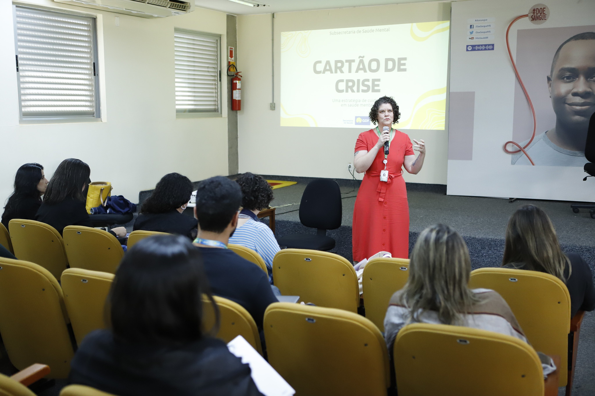 Capa da notícia: Secretaria de Saúde lança cartão de crise para pacientes psiquiátricos