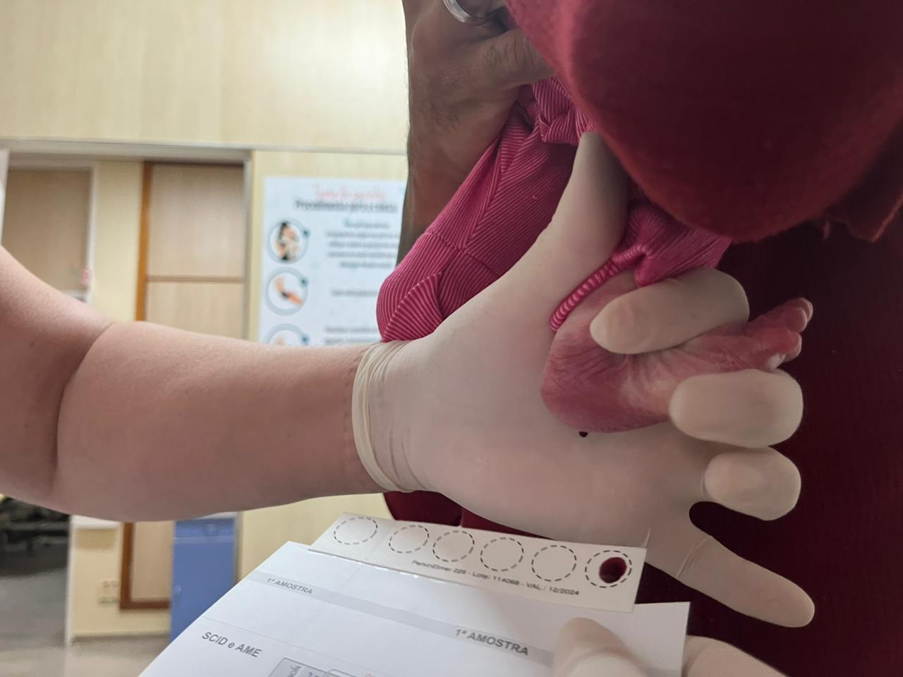 Capa da notícia: De janeiro a abril, Maternidade do HRSM fez 1.222 testes do pezinho