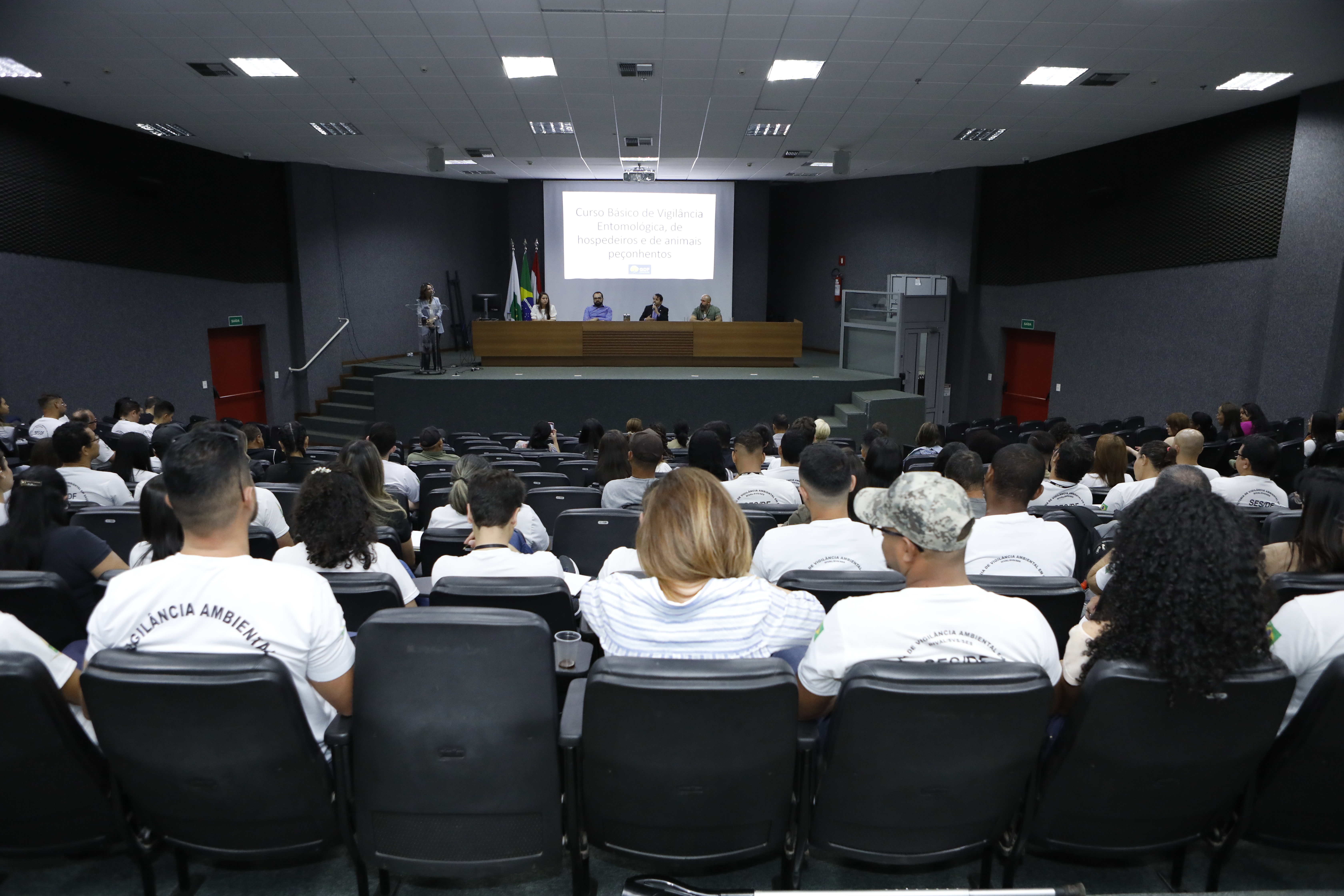 Capa da notícia: Capacitação reúne Agentes de Vigilância Ambiental para combater o Aedes aegypti e outros vetores no DF