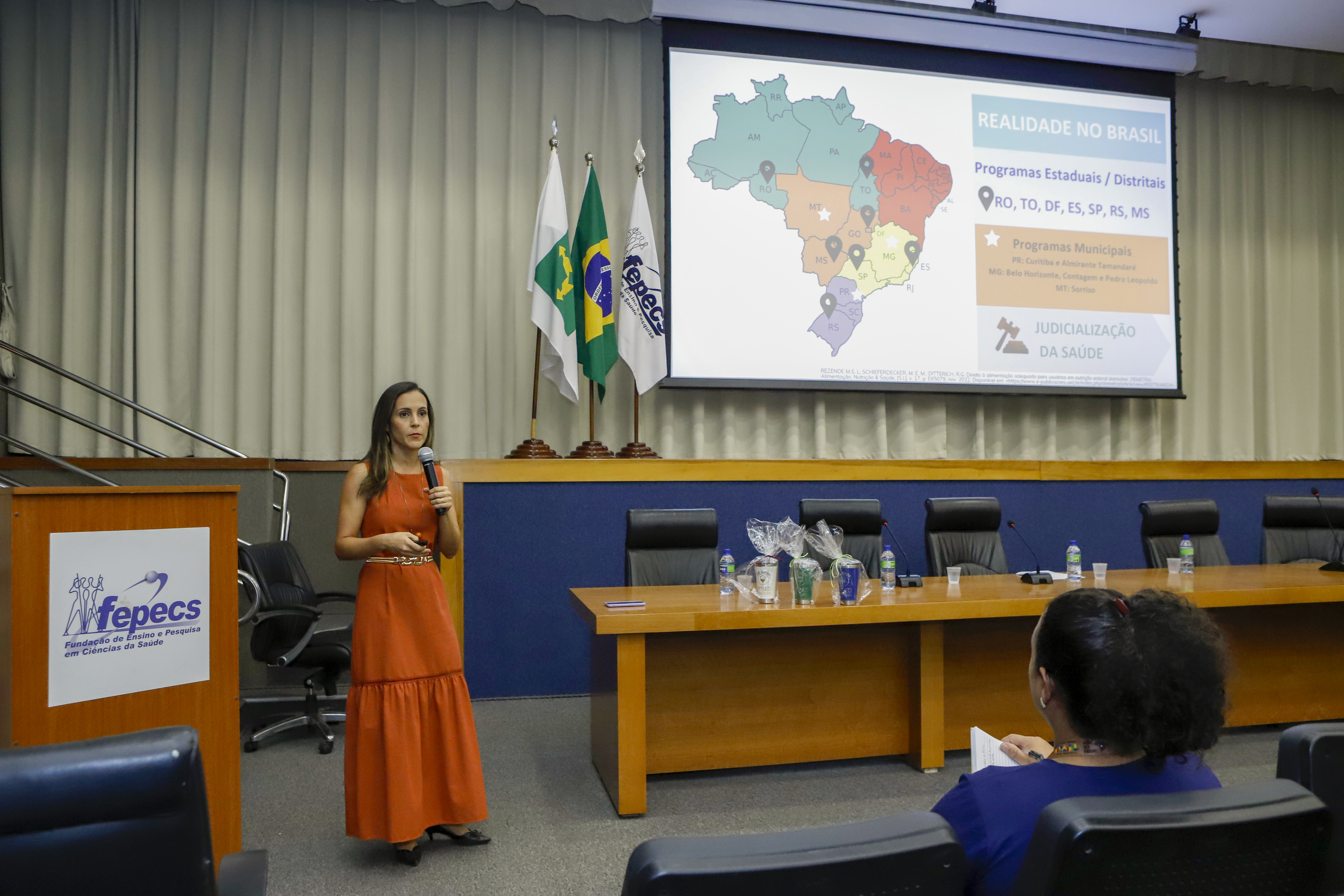 Capa da notícia: Encontro celebra 20 anos do Programa de Terapia Nutricional Enteral Domiciliar da SES-DF