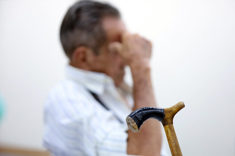 Capa da notícia: Sexta edição da Caderneta da Pessoa Idosa traz atualizações e conteúdo expandido